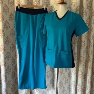 Advantage Butter-Soft 2-piece aqua blue scrubs pants and top S